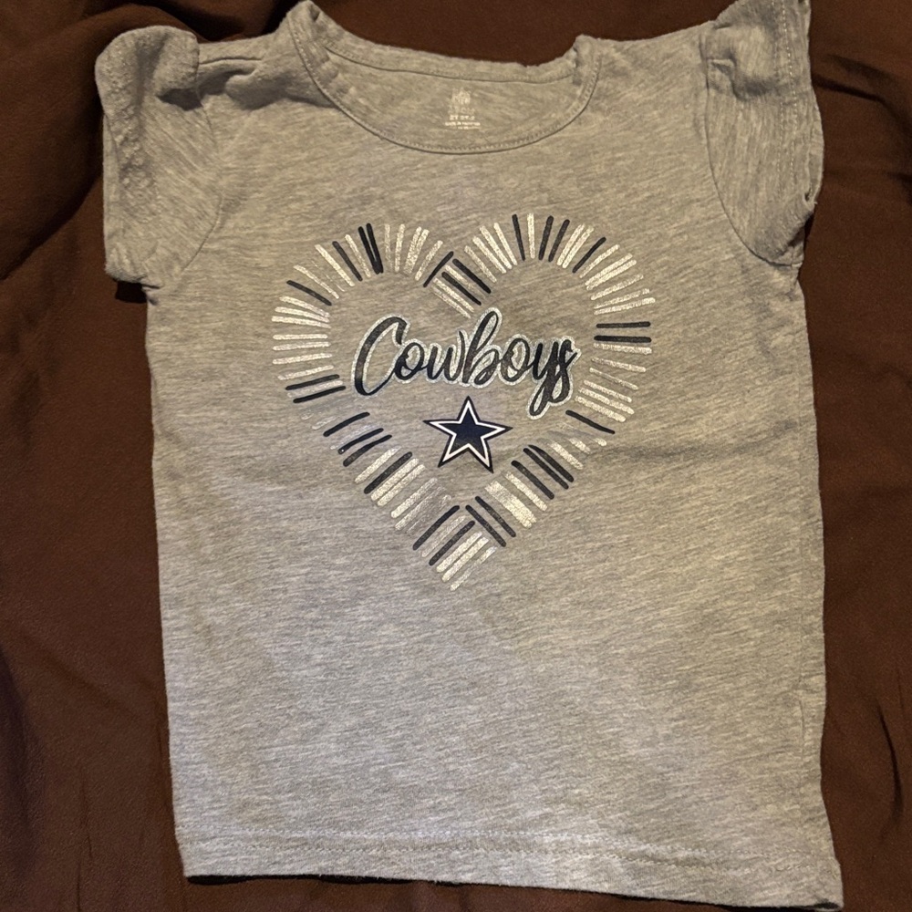 Cowboys Heart Graphic Kids Tee - Gray